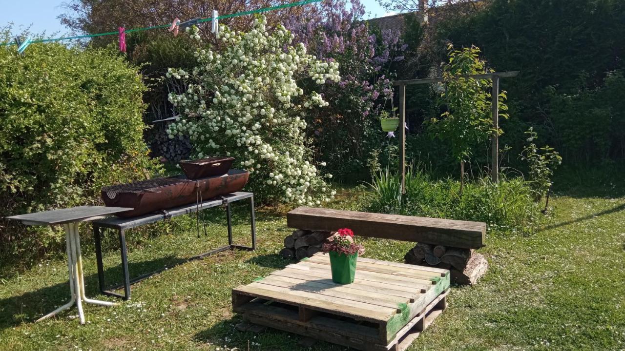 B&B Du Cerisier, Diner Sur Demande Noyers  Exterior photo